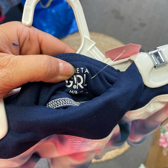 Athleta shorts sz 8/10 - Picture 2 of 3